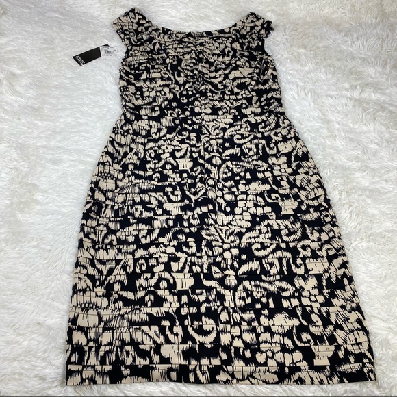 Adrianna Papell Sleeveless Black Beige Shutter Pleat Bodycon Cocktail Dress - Picture 6 of 12